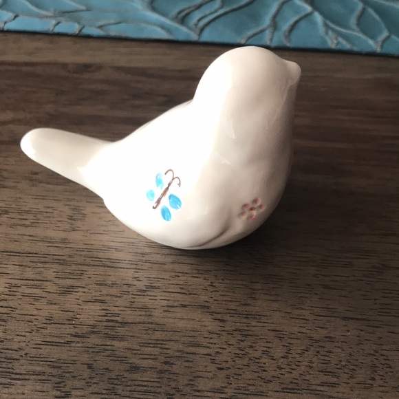 Count Your Blessings and Love One Another Porcelain Decorative Birds - Picture 6 of 7